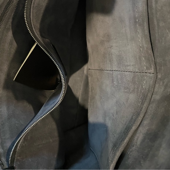 Louis Vuitton Black Leather LOCKIT PM Bag Brand New Stunning Callout Zipper Pull - Picture 10 of 16